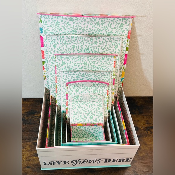 Love Grows Here Box Set (Set of 6) - Picture 10 of 10